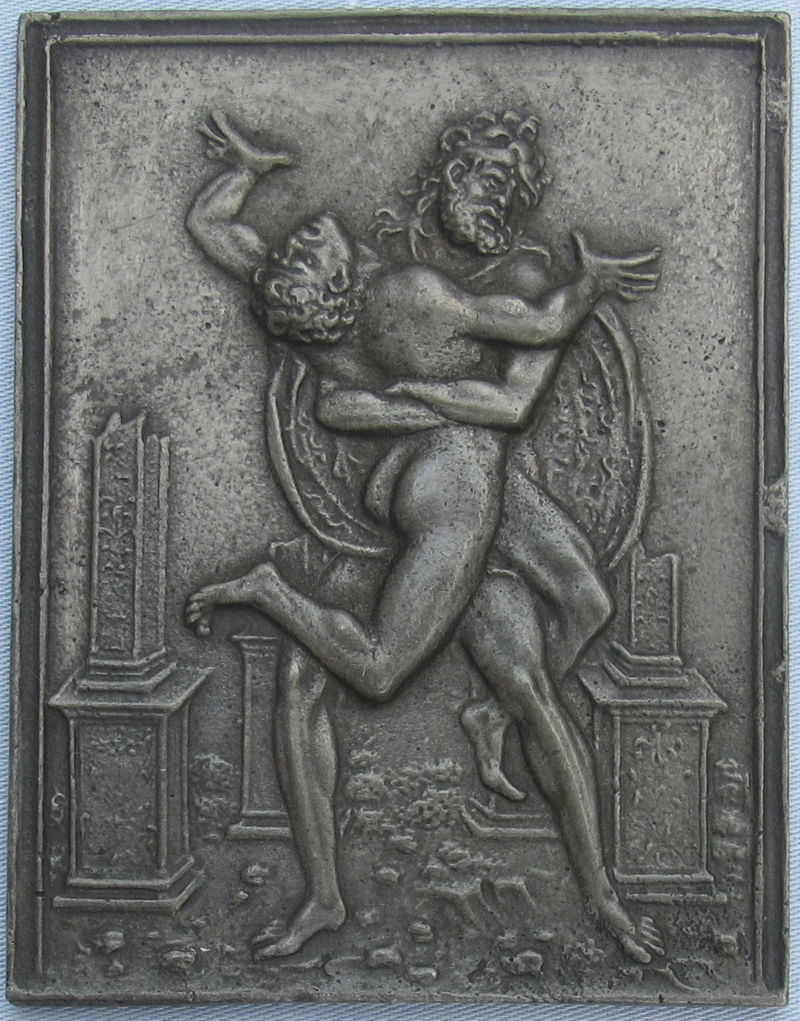 Galeazzo Mondella, detto il Moderno. Ercole e Anteo. 1488-89. Placcheta in bronzo. Norimberga, Museo Nazionale Germanico
